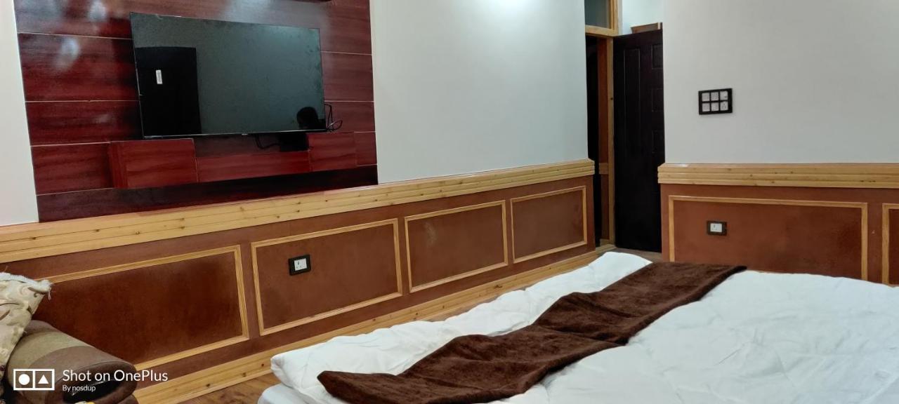 Ladakh Country Inn Лех Экстерьер фото