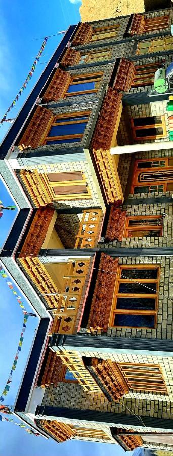 Ladakh Country Inn Лех Экстерьер фото