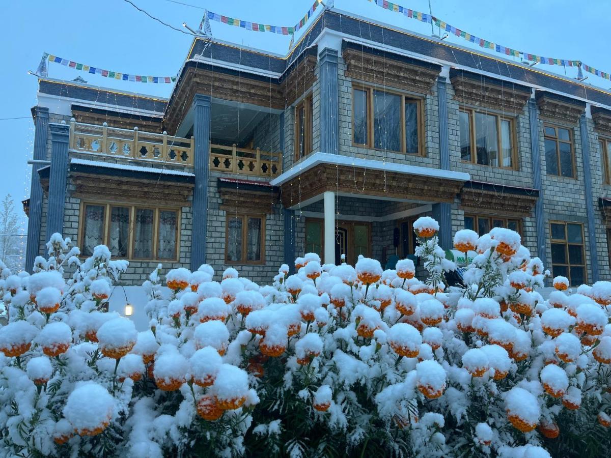Ladakh Country Inn Лех Экстерьер фото