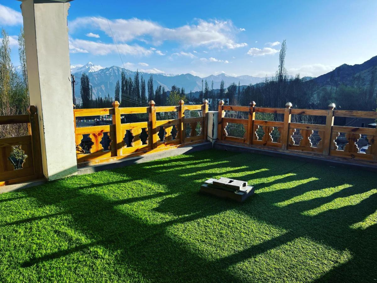 Ladakh Country Inn Лех Экстерьер фото